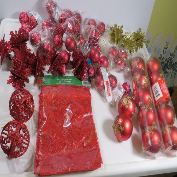 Red and Gold Christmas Ornament collection - Picture 3 of 14